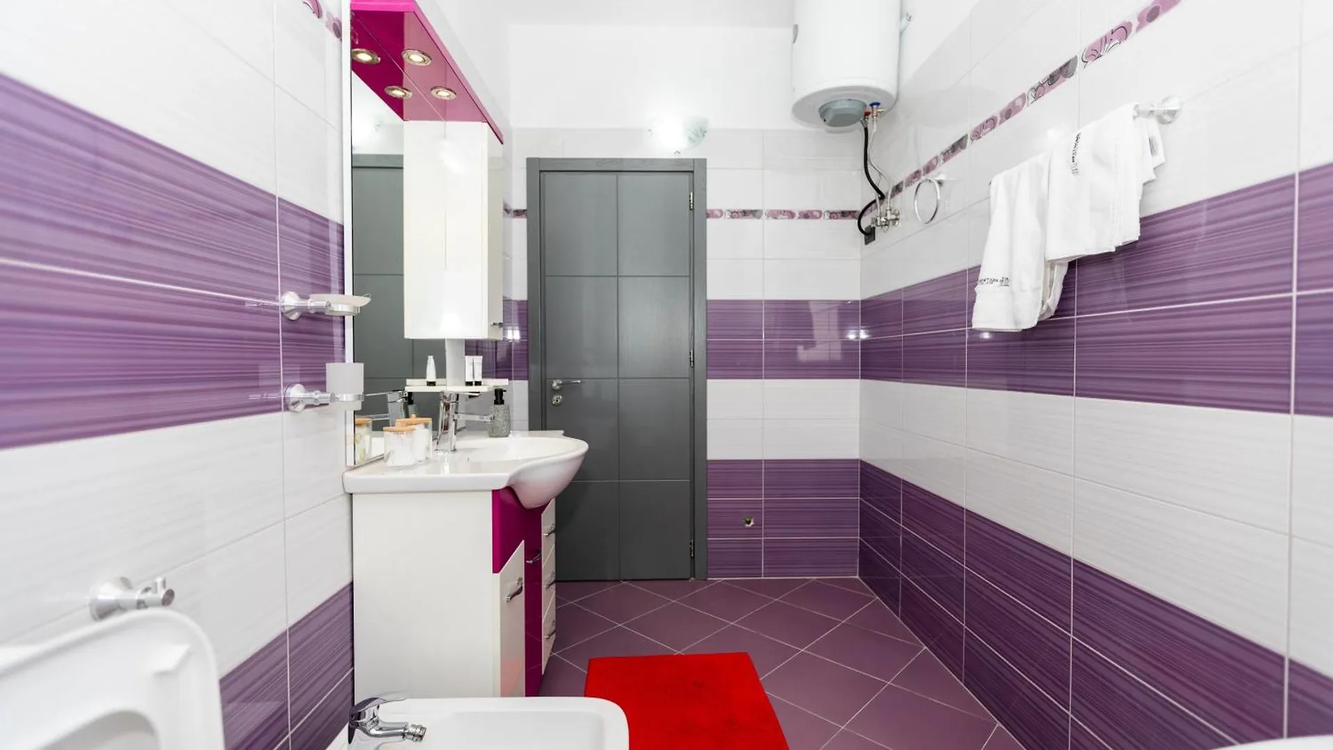 Next Home Apartment 3 Avlonya 0*,