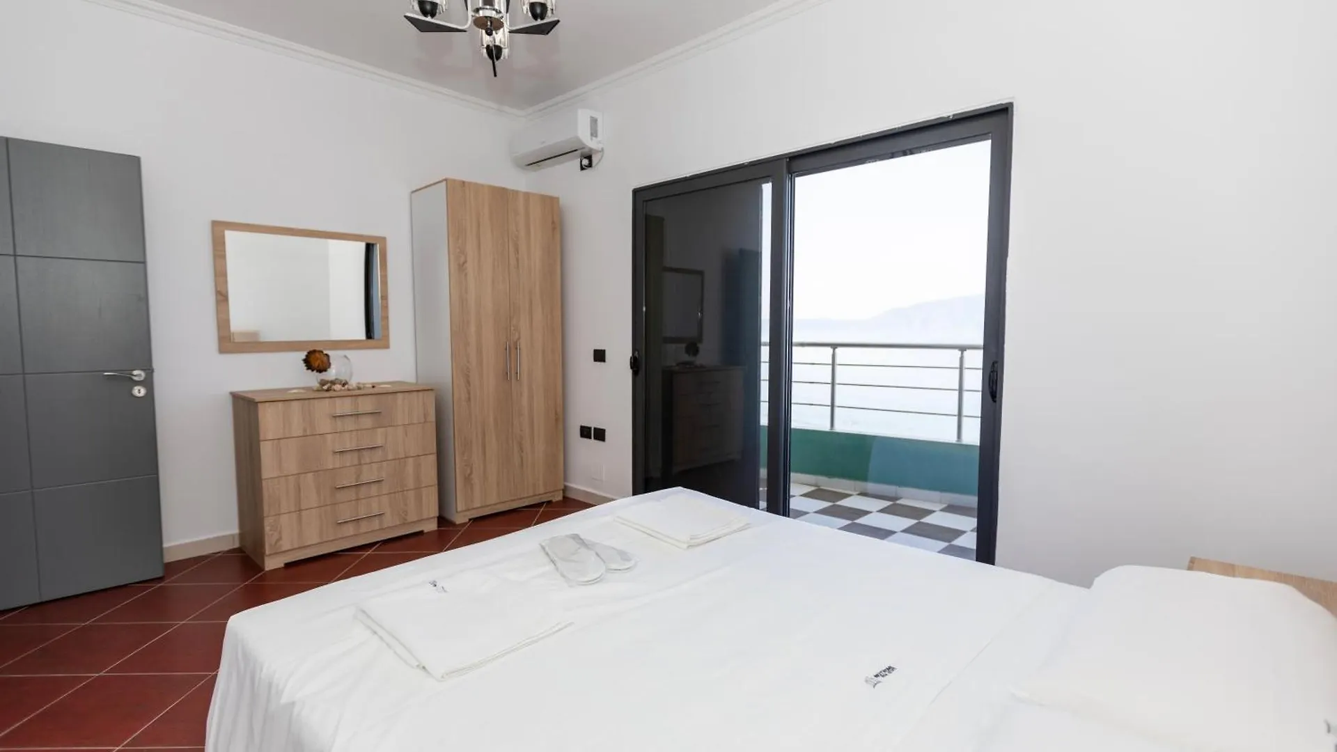 Next Home Apartment 3 Avlonya